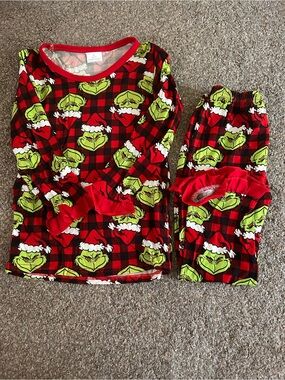 Girls Bamboo Buffalo Plaid Grinch Pajama Set